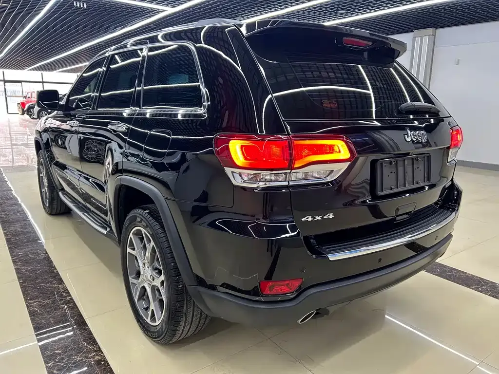 Jeep Grand Cherokee (Import) 2021 из CN, фото 7