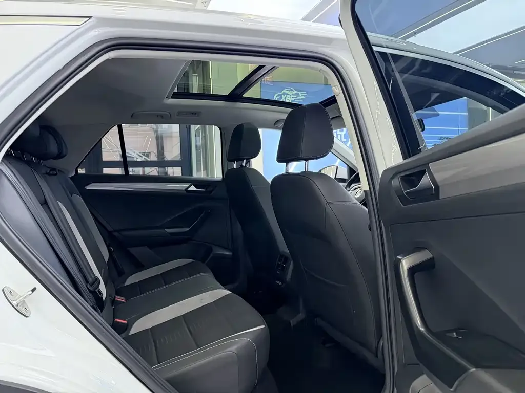 Volkswagen T-Roc 2021 из CN, фото 3
