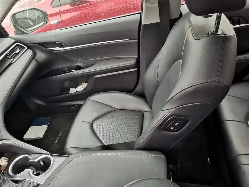 Toyota Camry 2023 из CN, фото 5