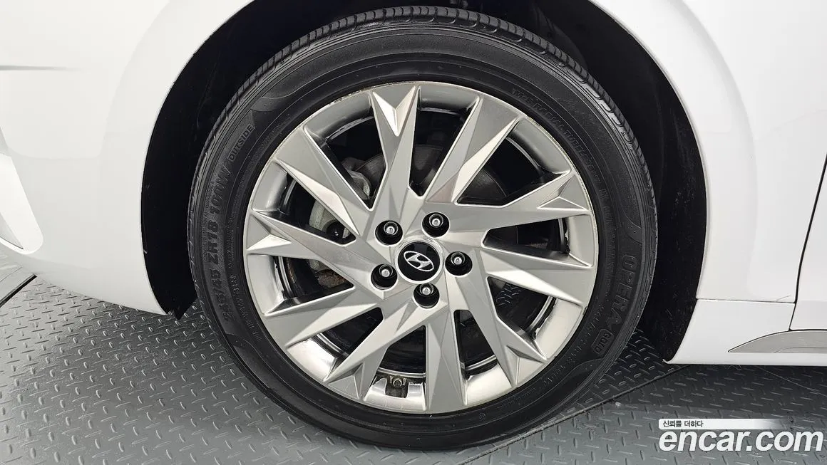 Hyundai Grandeur 2022 из KR, фото 4