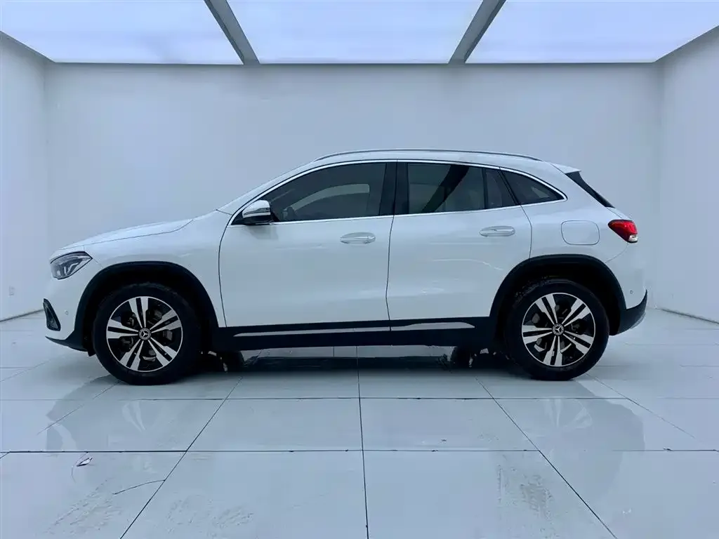 Mercedes-Benz GLA 2023 из CN, фото 7