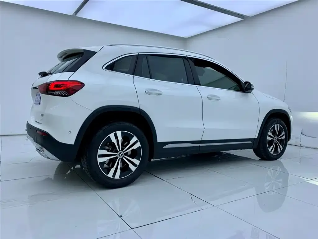 Mercedes-Benz GLA 2023 из CN, фото 3