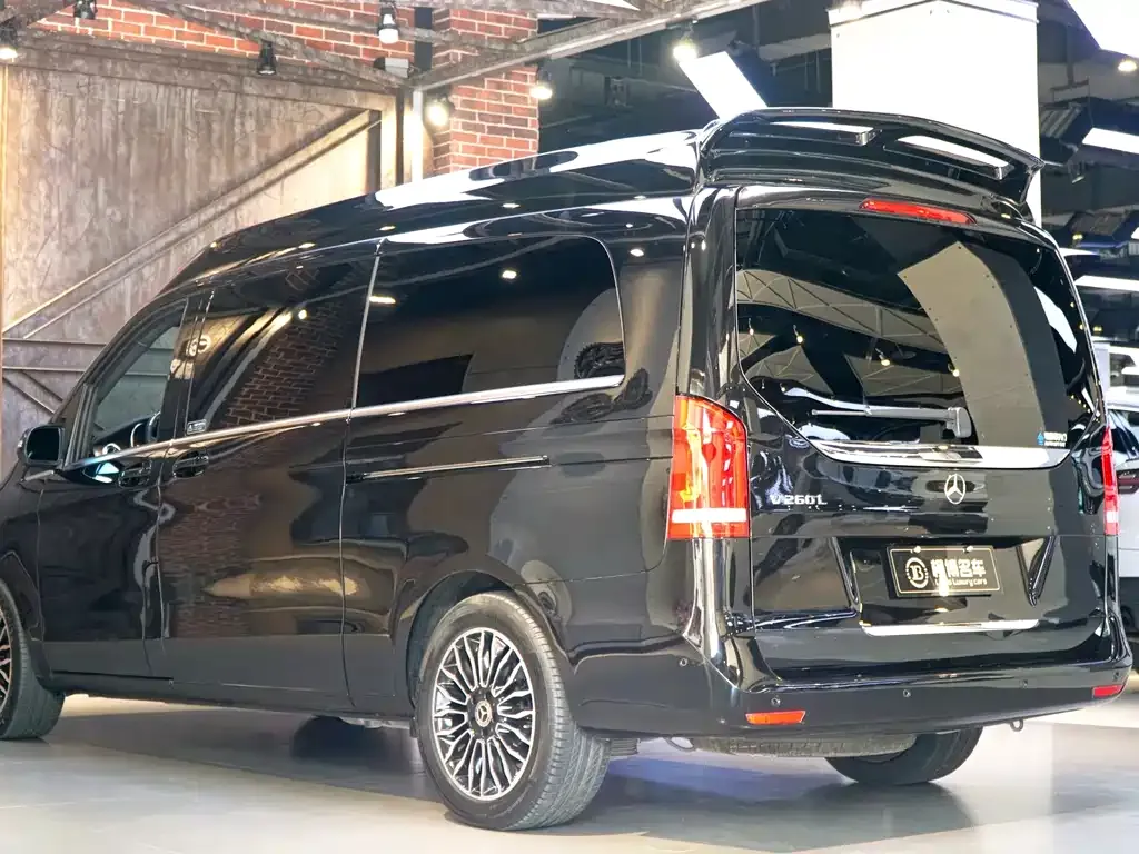Mercedes-Benz V-Class 2022 из CN, фото 9