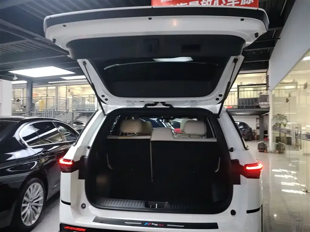 Toyota Platinum 3X 2025 из CN, фото 9