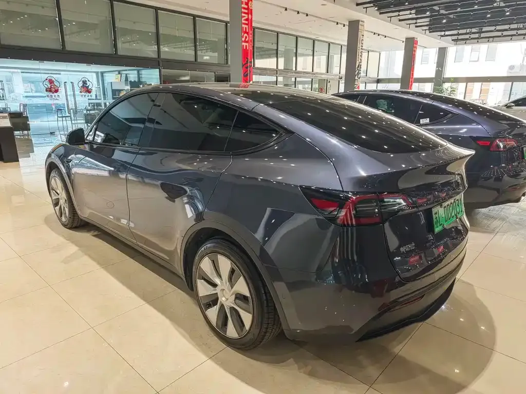 Tesla Model Y 2024 из CN, фото 8