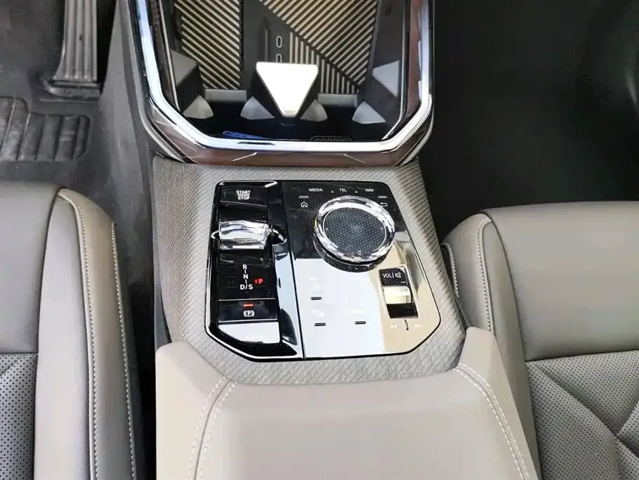 BMW X3 2025 из CN, фото 8