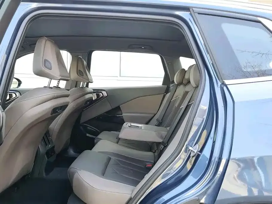 BMW X3 2025 из CN, фото 10