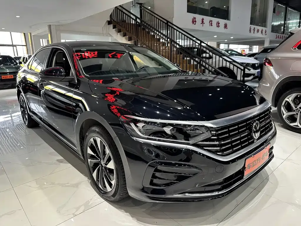 Volkswagen Passat 2023 из CN, фото 10