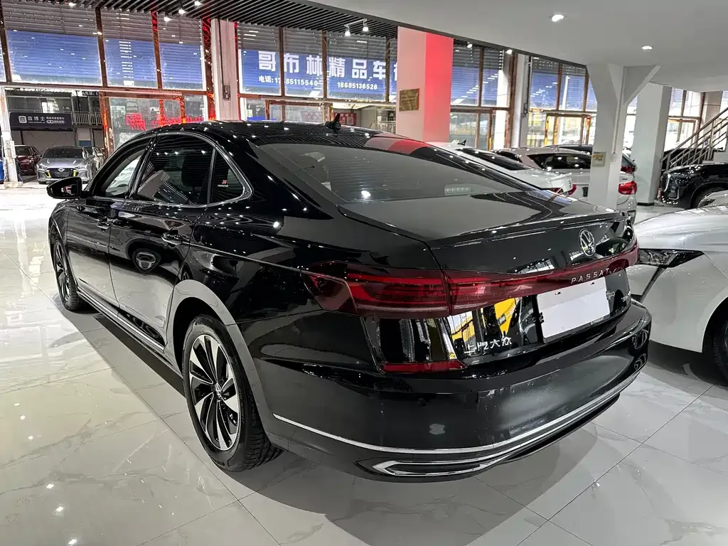 Volkswagen Passat 2023 из CN, фото 4