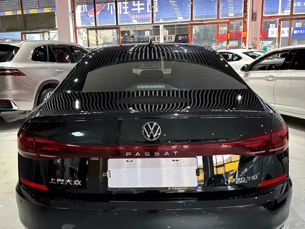 Volkswagen Passat 2023 из CN, фото 5