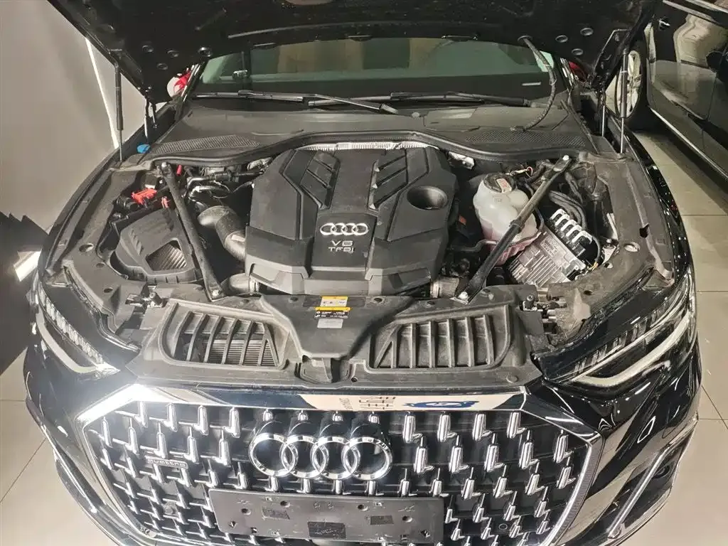 Audi A8 2025 из CN, фото 10