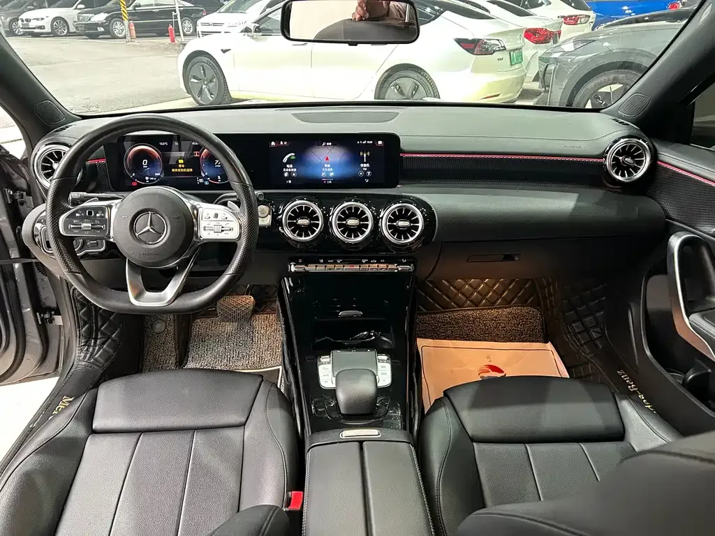 Mercedes-Benz A-Class — фото 10
