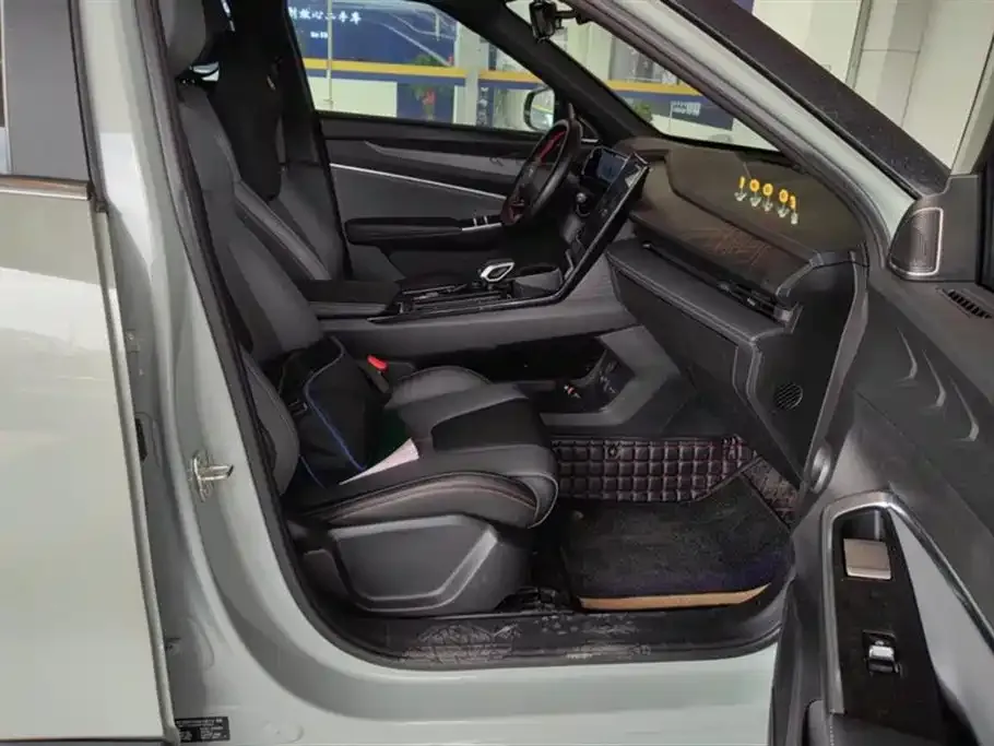 Geely Boyue 2024 из CN, фото 2