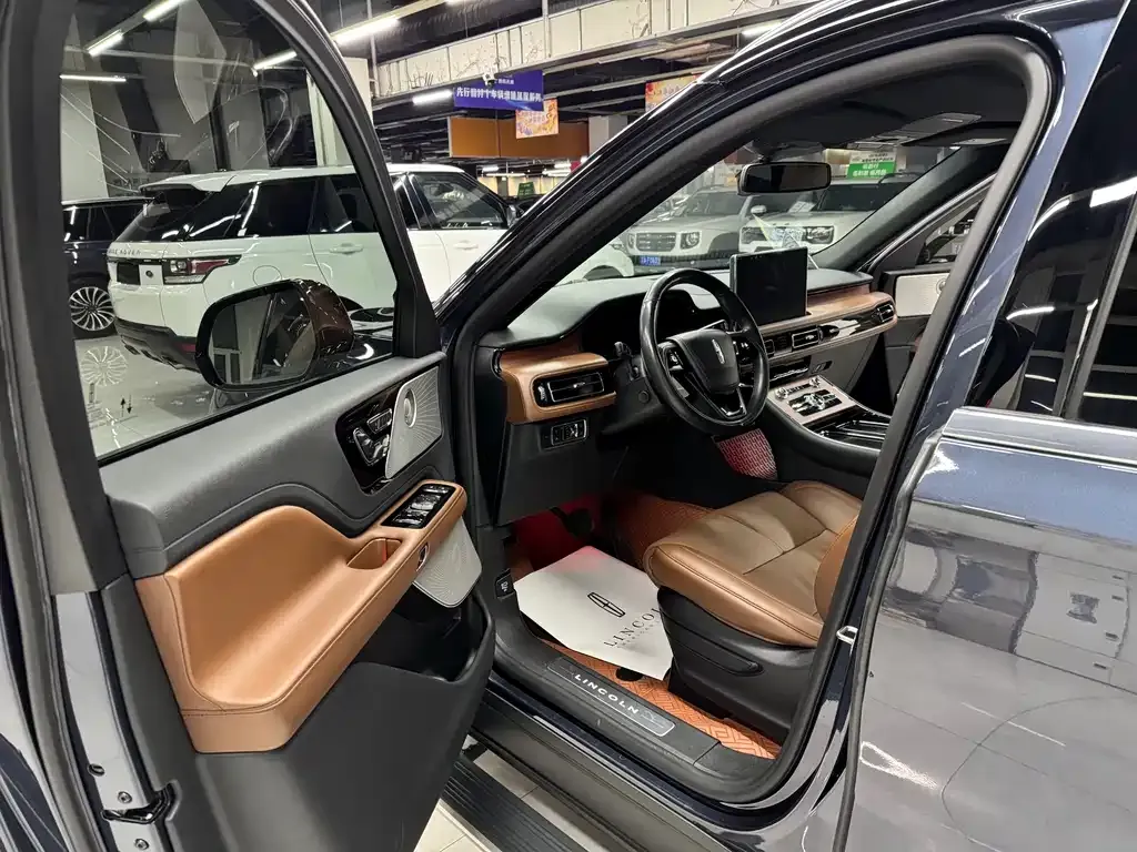 Lincoln Aviator 2021 из CN, фото 10
