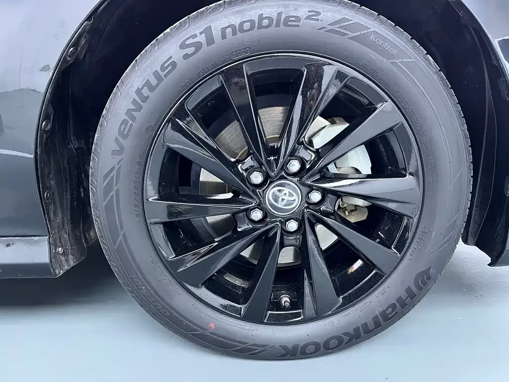 Toyota Camry 2022 из CN, фото 10