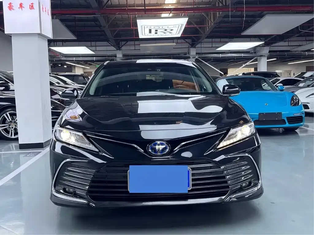 Toyota Camry 2022 из CN, фото 2