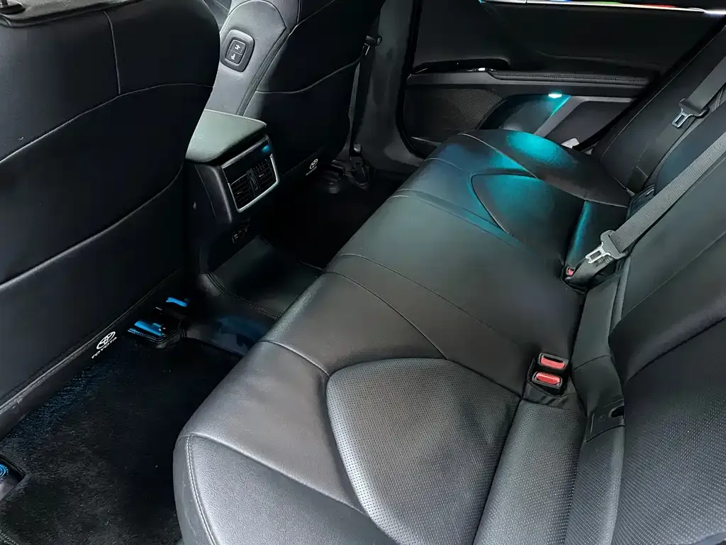 Toyota Camry 2022 из CN, фото 7