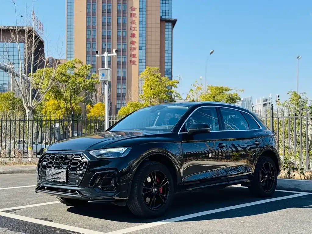 Audi Q5L 2025 из CN, фото 1