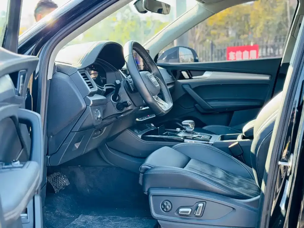 Audi Q5L 2025 из CN, фото 6