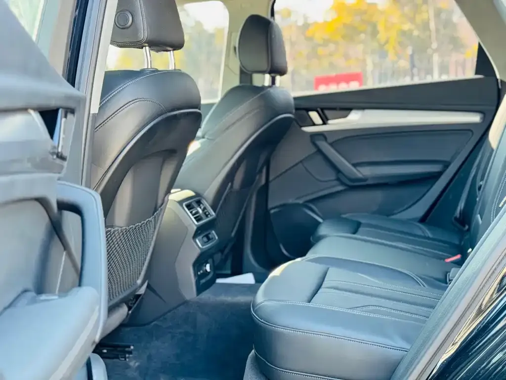 Audi Q5L 2025 из CN, фото 2