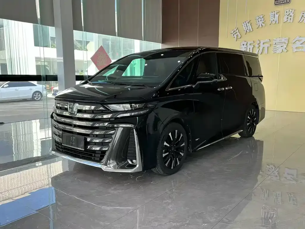 Toyota Vellfire 2024 из CN, фото 1