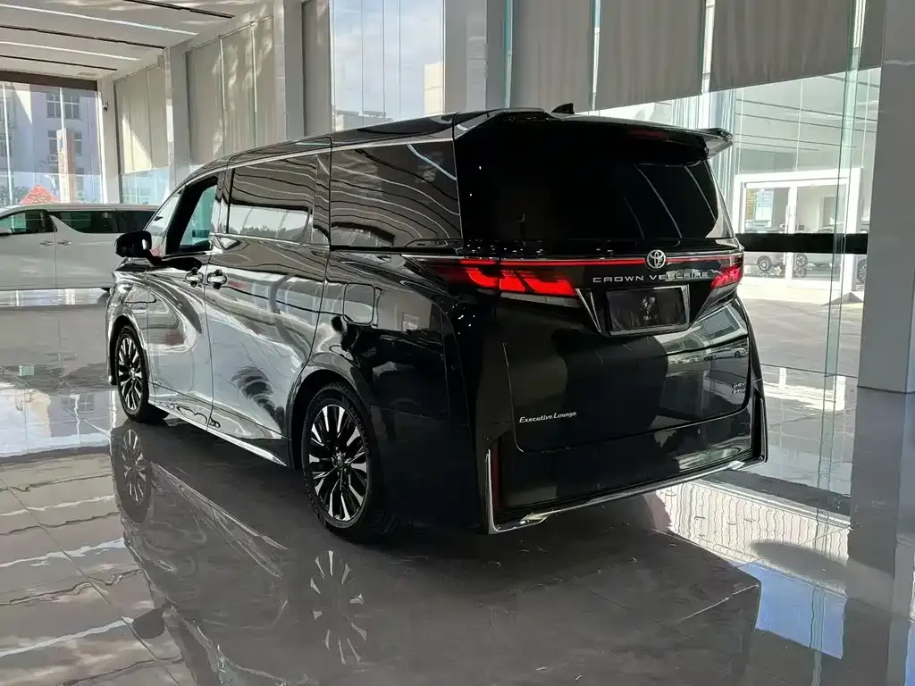 Toyota Vellfire 2024 из CN, фото 10