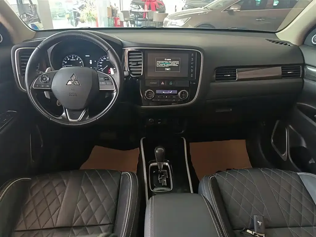Mitsubishi Outlander 2021 из CN, фото 10