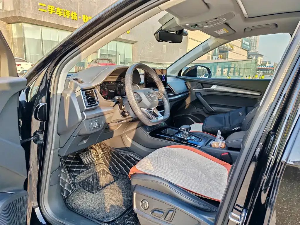 Audi Q5L 2023 из CN, фото 10