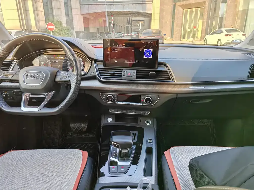Audi Q5L 2023 из CN, фото 3