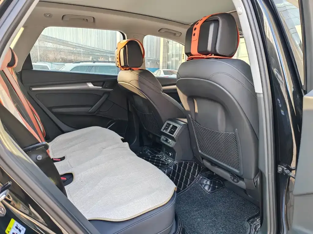 Audi Q5L 2023 из CN, фото 7