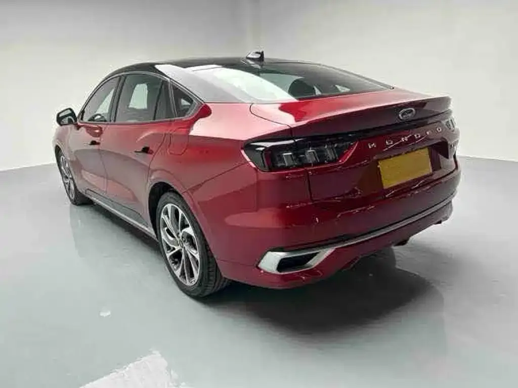 Ford Mondeo — фото 4