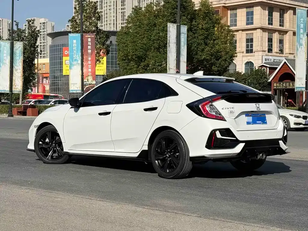 Honda Civic — фото 10