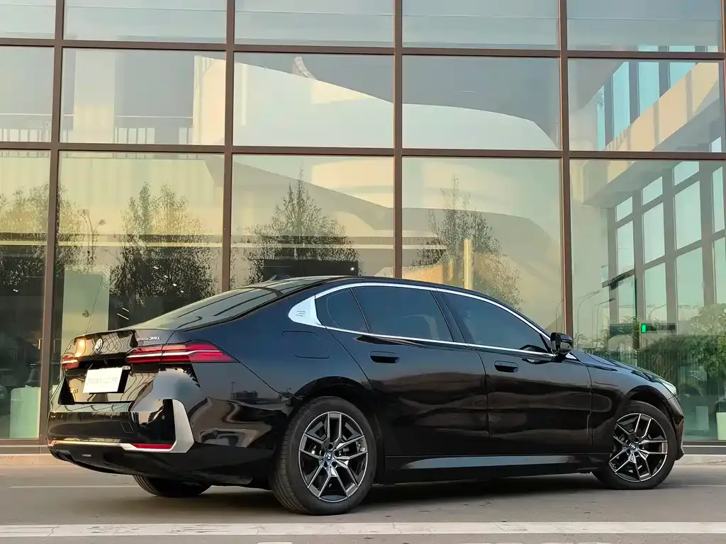 BMW i5 2024 из CN, фото 6