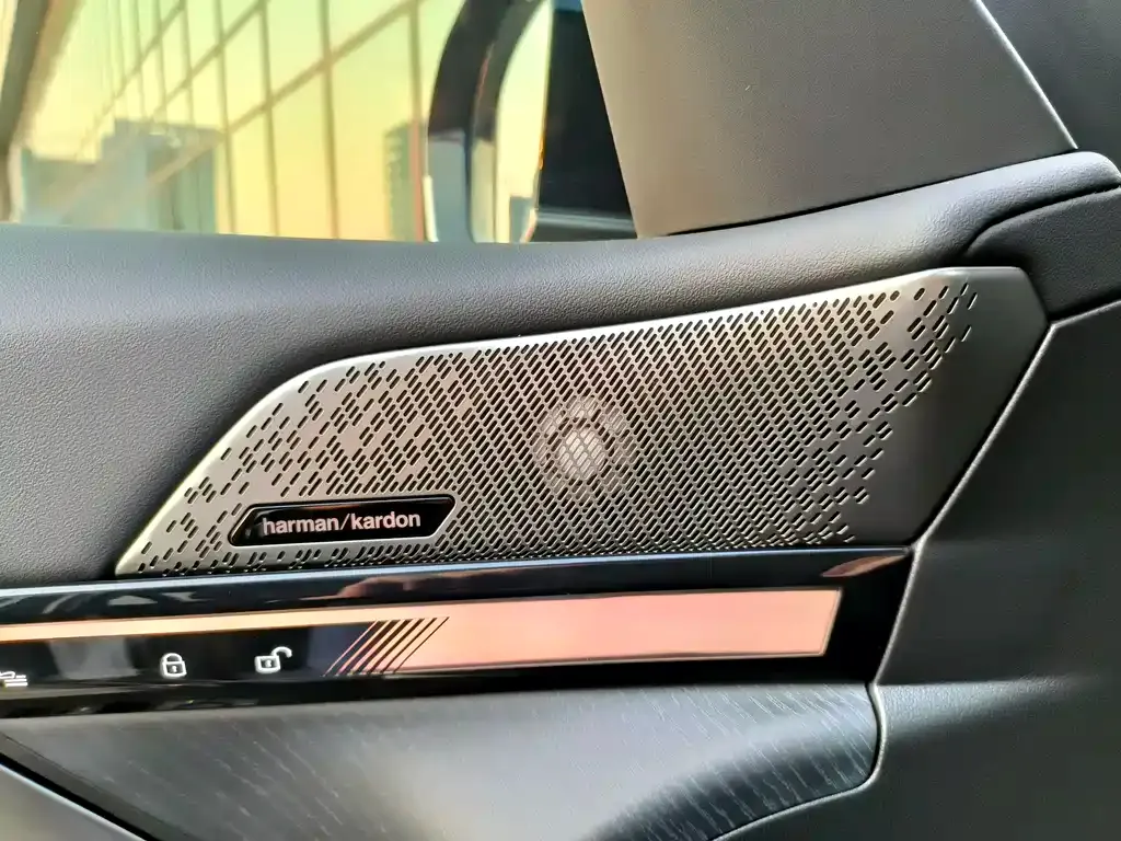 BMW i5 2024 из CN, фото 4