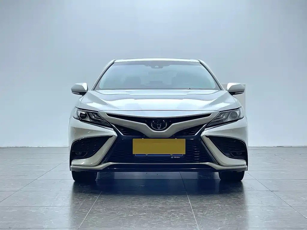 Toyota Camry 2022 из CN, фото 7