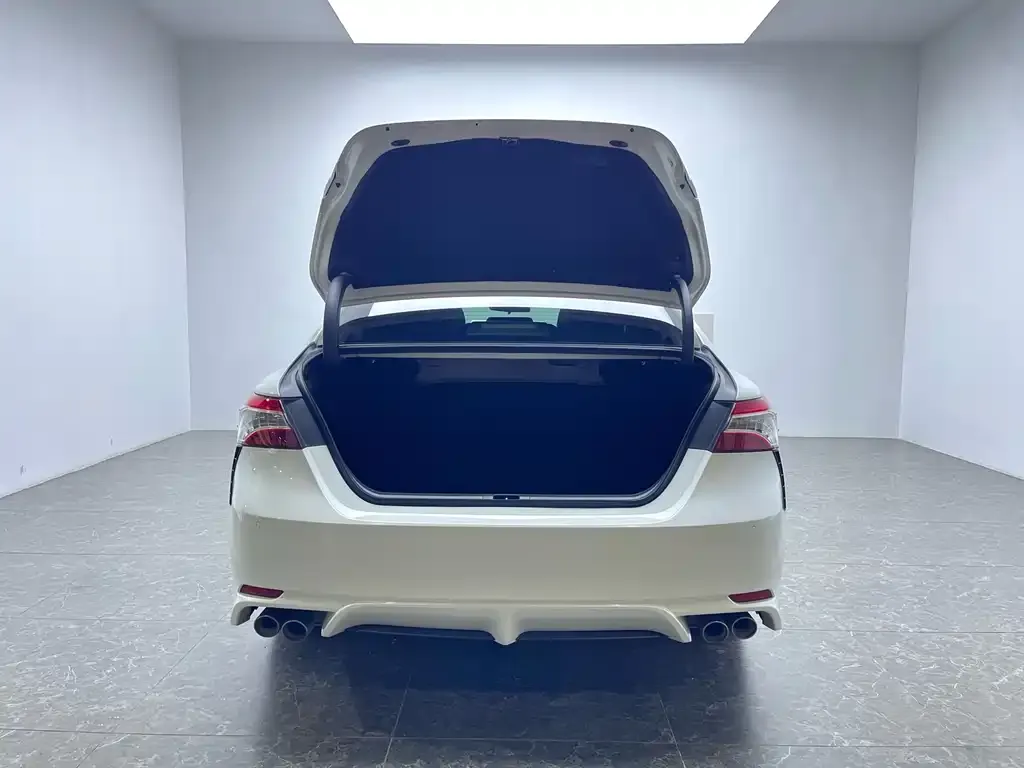 Toyota Camry 2022 из CN, фото 10