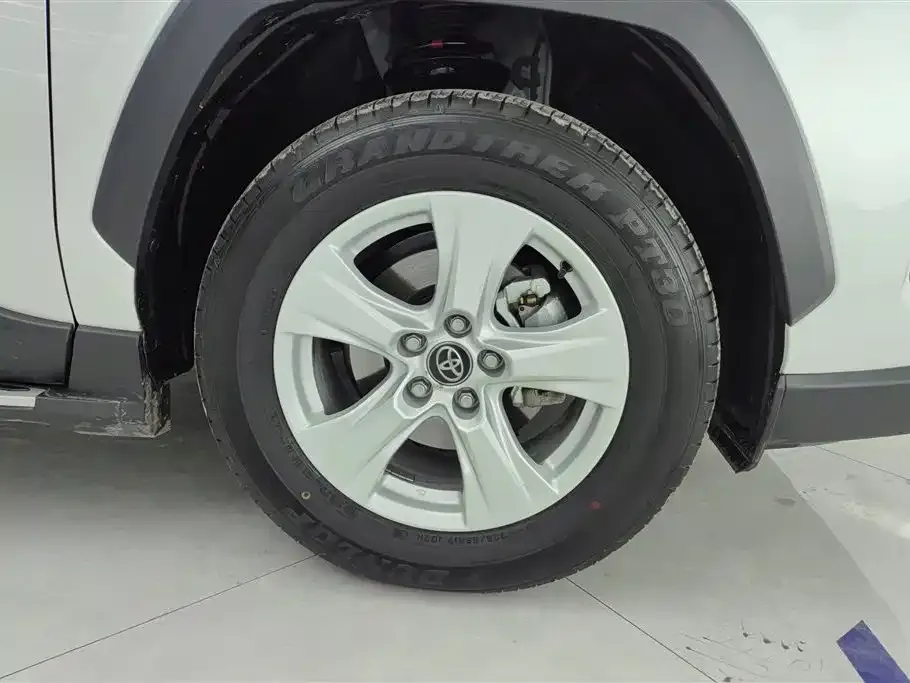 Toyota RAV4 2025 из CN, фото 9
