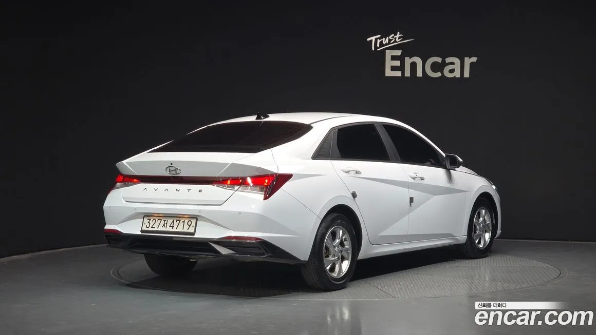 Hyundai AVANTE — фото 2