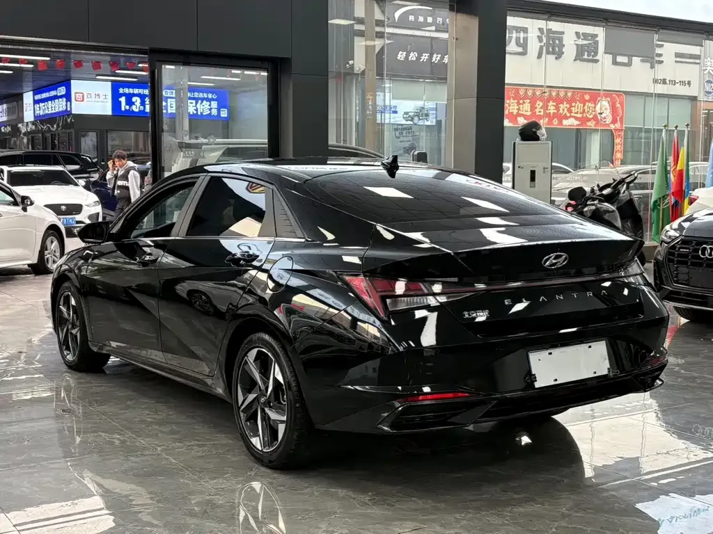 Hyundai Elantra 2022 из CN, фото 3