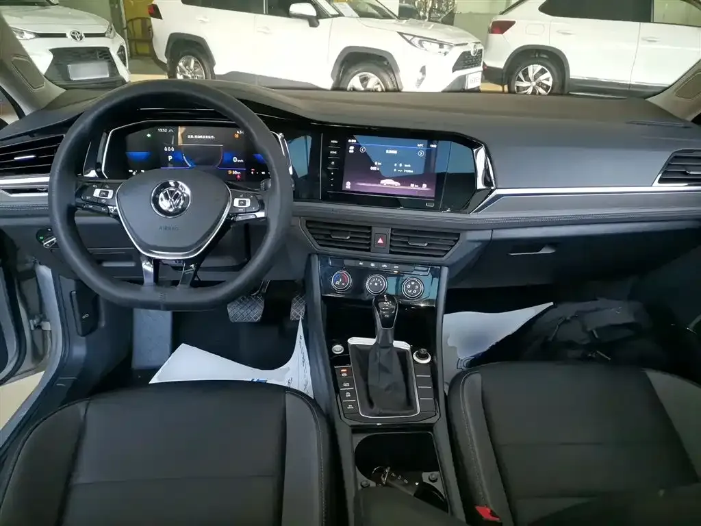 Volkswagen Sagitar 2021 из CN, фото 2