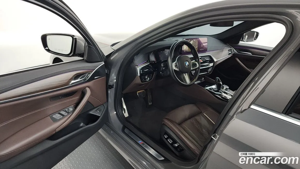 BMW 5-Series 2021 из KR, фото 8