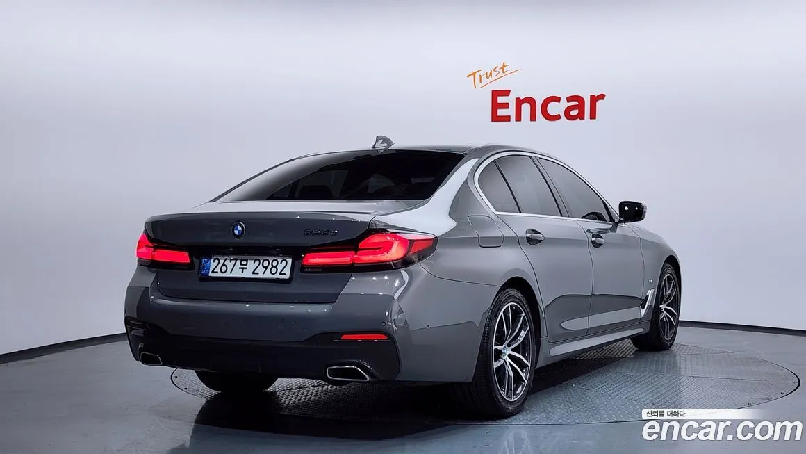 BMW 5-Series 2021 из KR, фото 3