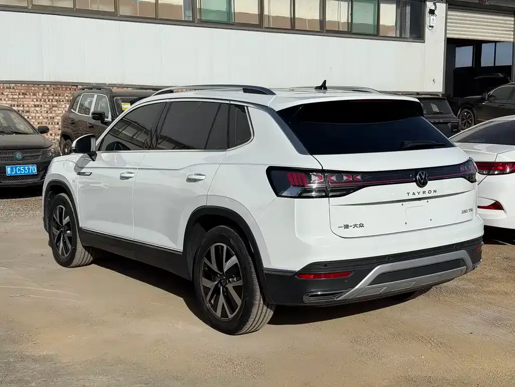 Volkswagen Tayron 2023 из CN, фото 8