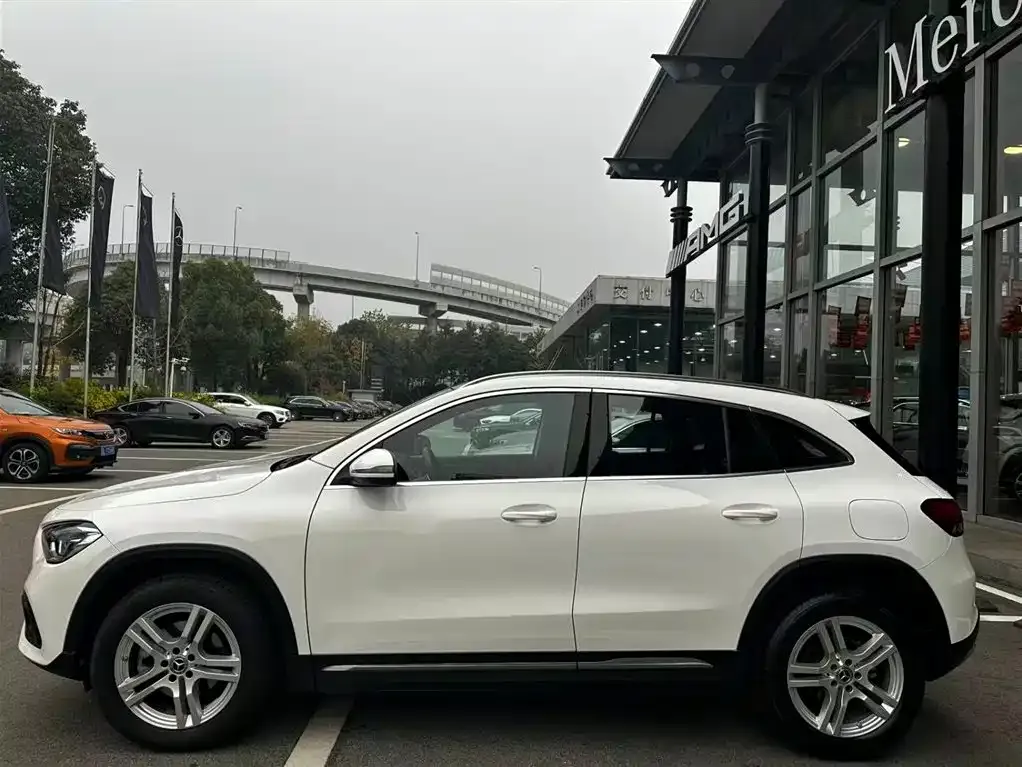 Mercedes-Benz GLA 2023 из CN, фото 3