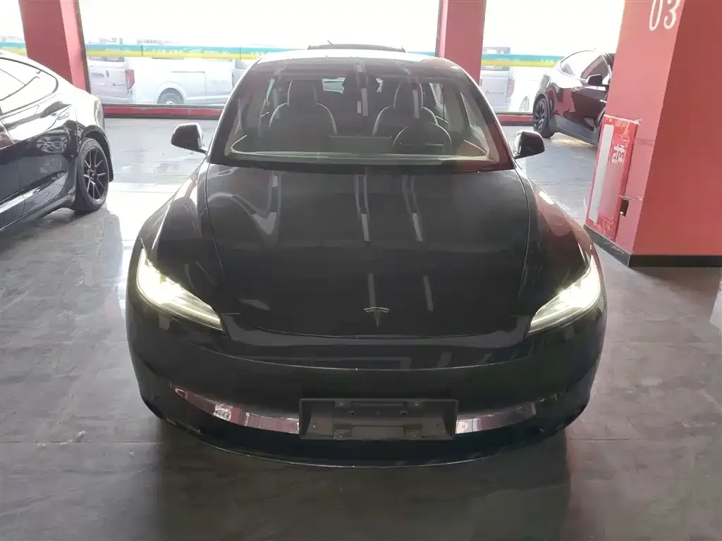 Tesla Model 3 2024 из CN, фото 8