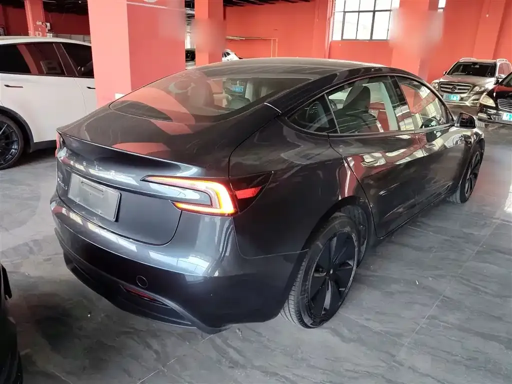 Tesla Model 3 2024 из CN, фото 9