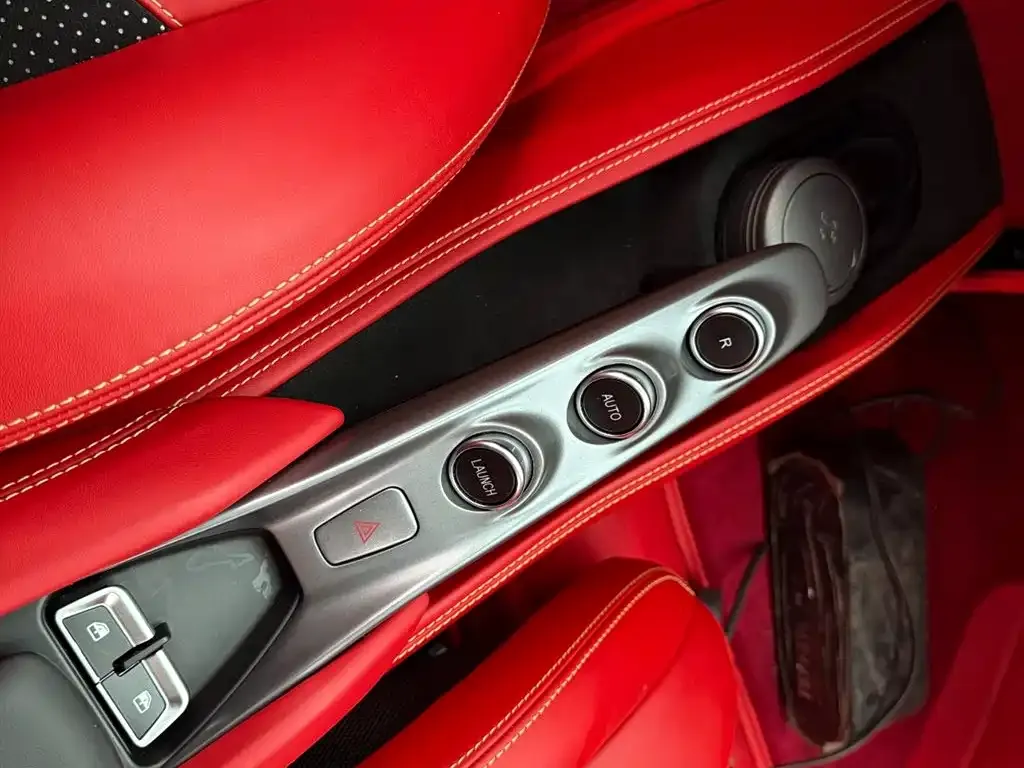 Ferrari F8 2022 из CN, фото 2