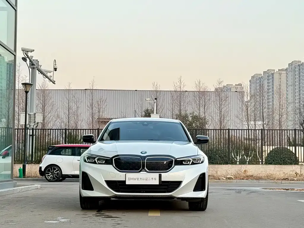 BMW i3 — фото 9