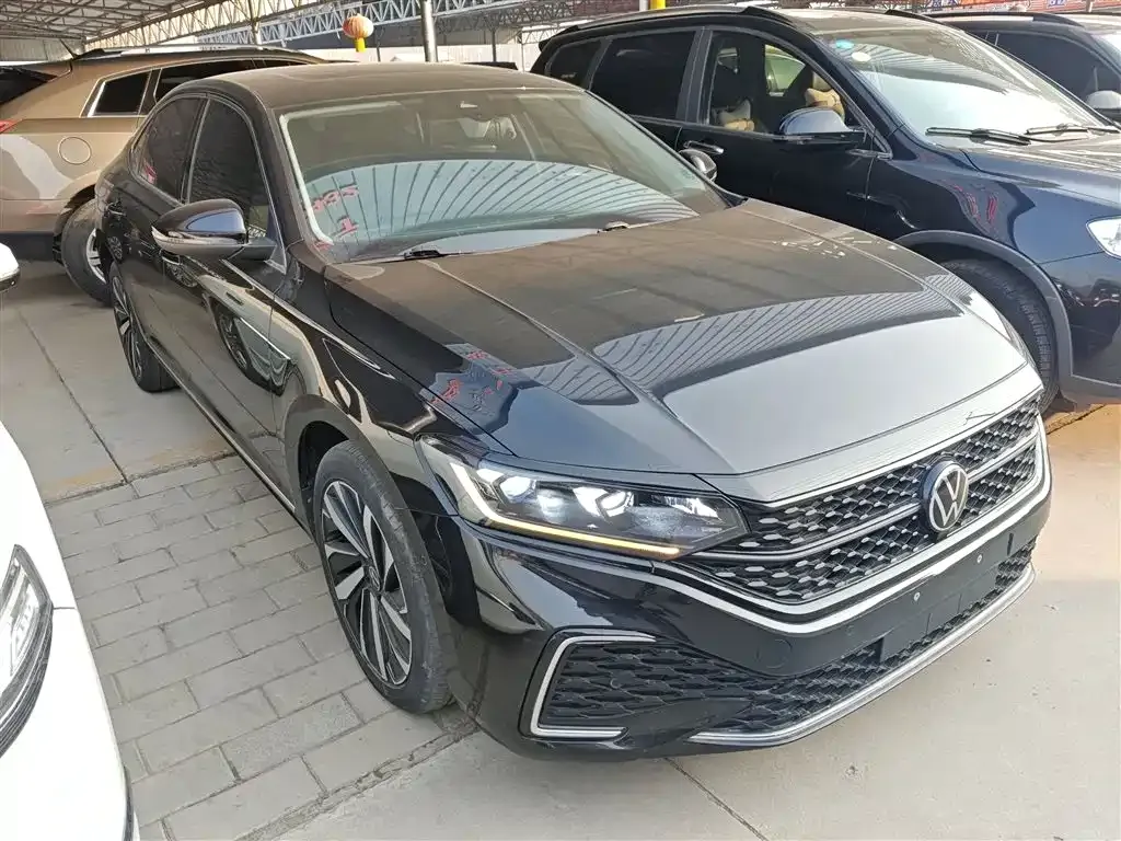 Volkswagen Passat 2022 из CN, фото 10