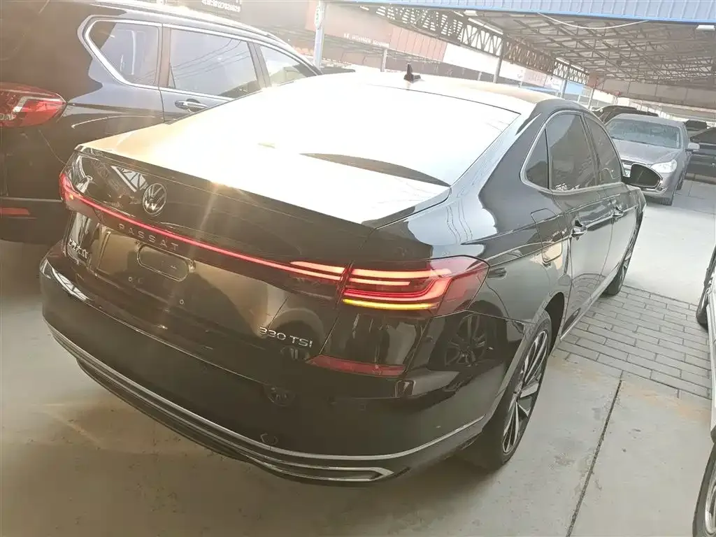 Volkswagen Passat 2022 из CN, фото 2